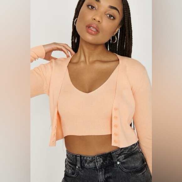 Medium coral garage cardigan, size medium - Picture 1 of 3